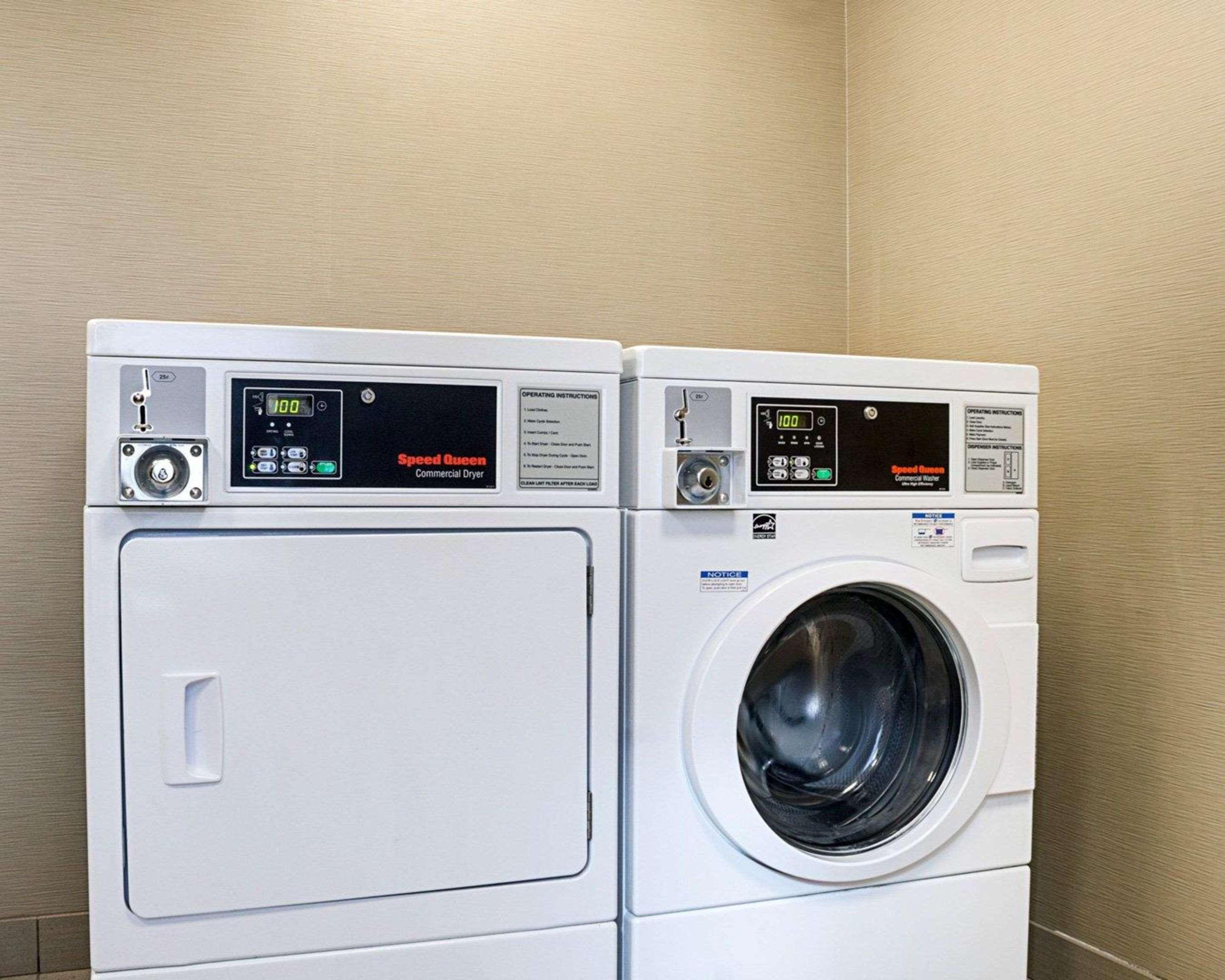 Comfort Suites Fargo Medical Center Eksteriør bilde