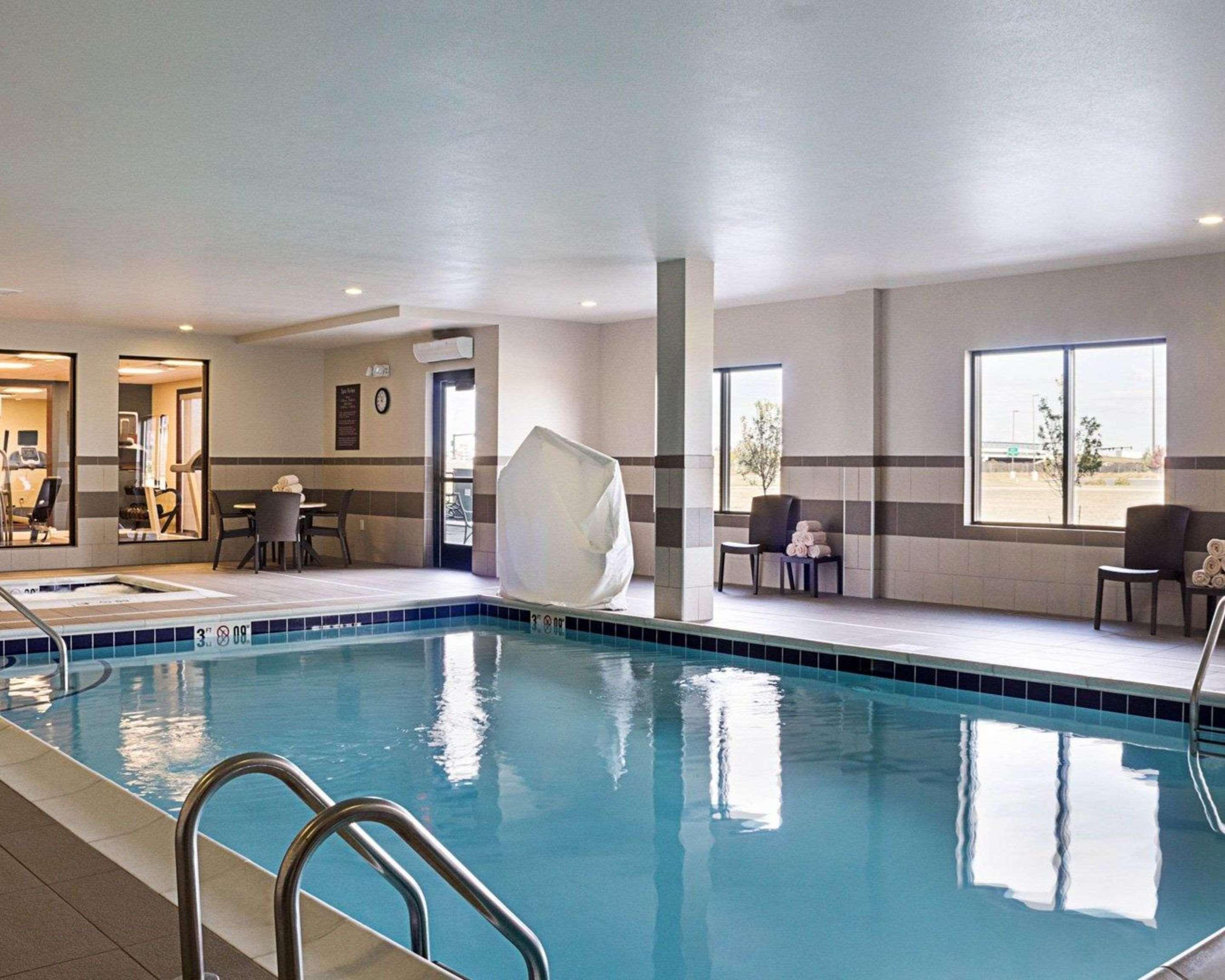 Comfort Suites Fargo Medical Center Eksteriør bilde